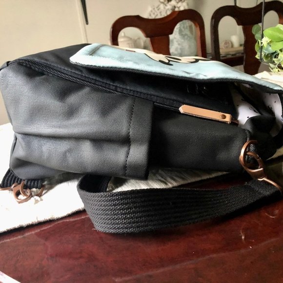 Disney Mickey Mouse 90s HTF Petunia Picklebottom Diaper Bag - Picture 3 of 12